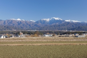 南アルプスの山並み
