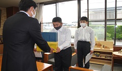 南中生募金